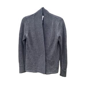 Susan Bristol Women's Wool Gray Cardigan Sweater Size S Ribbed Cuffs Hem Soft